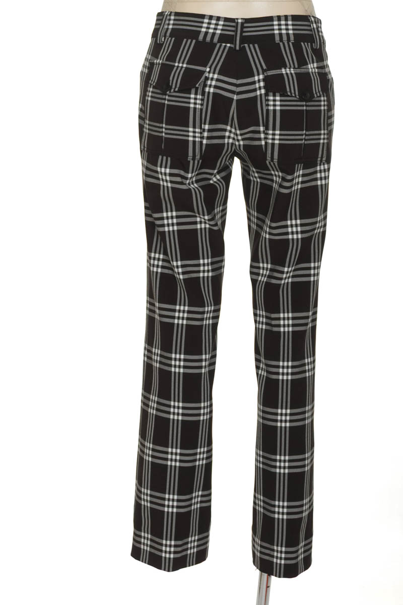 Pantalones color Negro - Otty