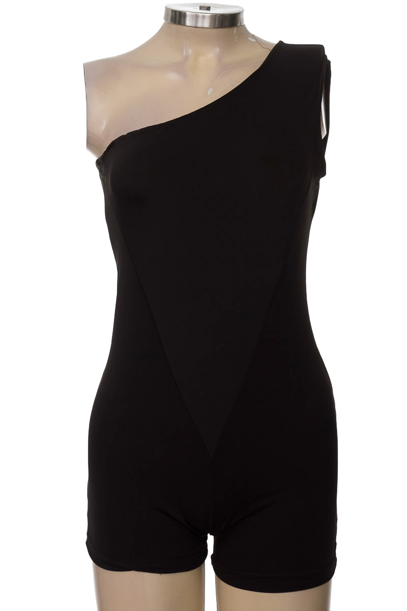 Vestido / Enterizo color Negro - Closeando