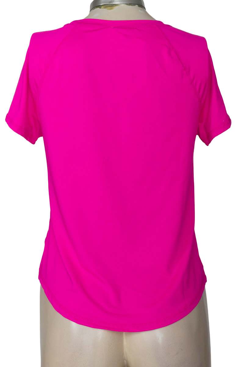 Ropa Deportiva / Salida de Baño color Fucsia - Closeando