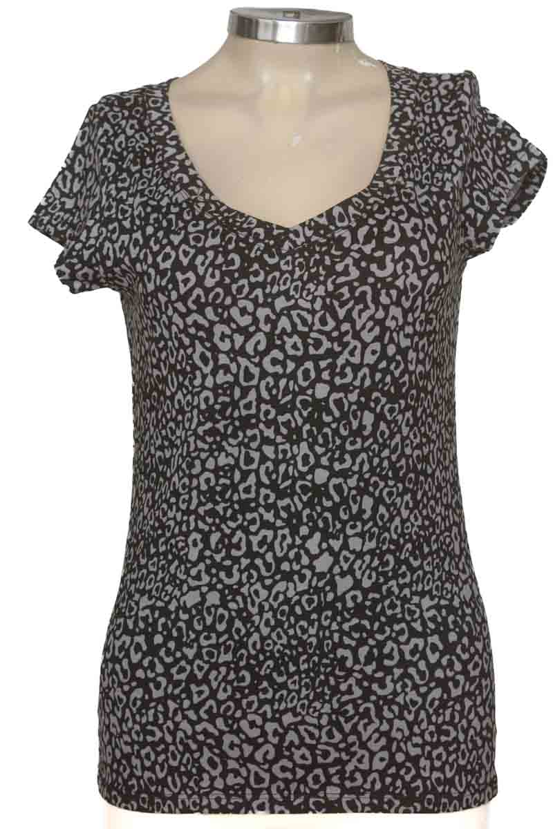 Top / Camiseta color Negro - Arkitect