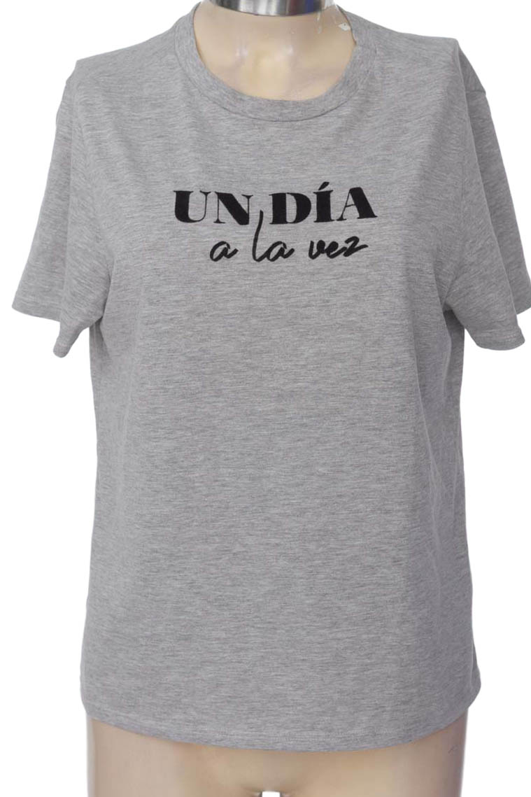 Top / Camiseta color Gris - Leonisa
