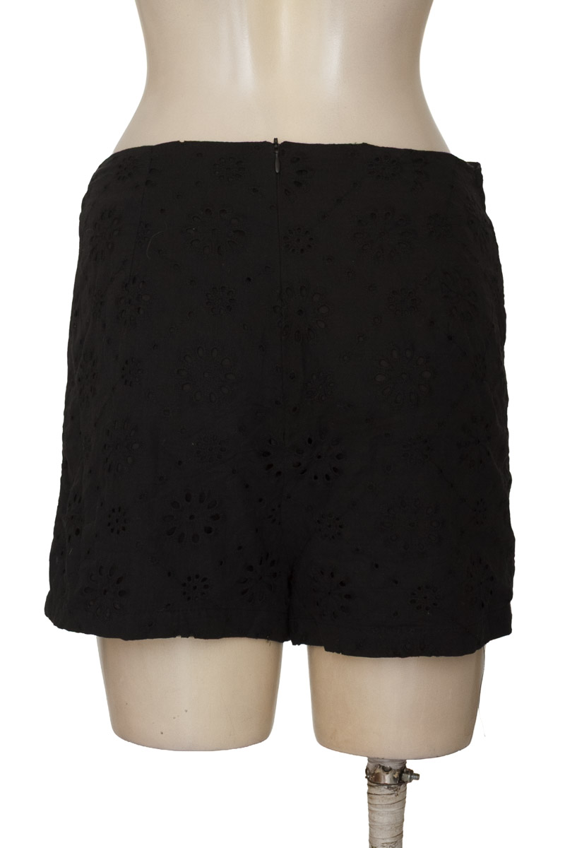 Falda color Negro - Closeando