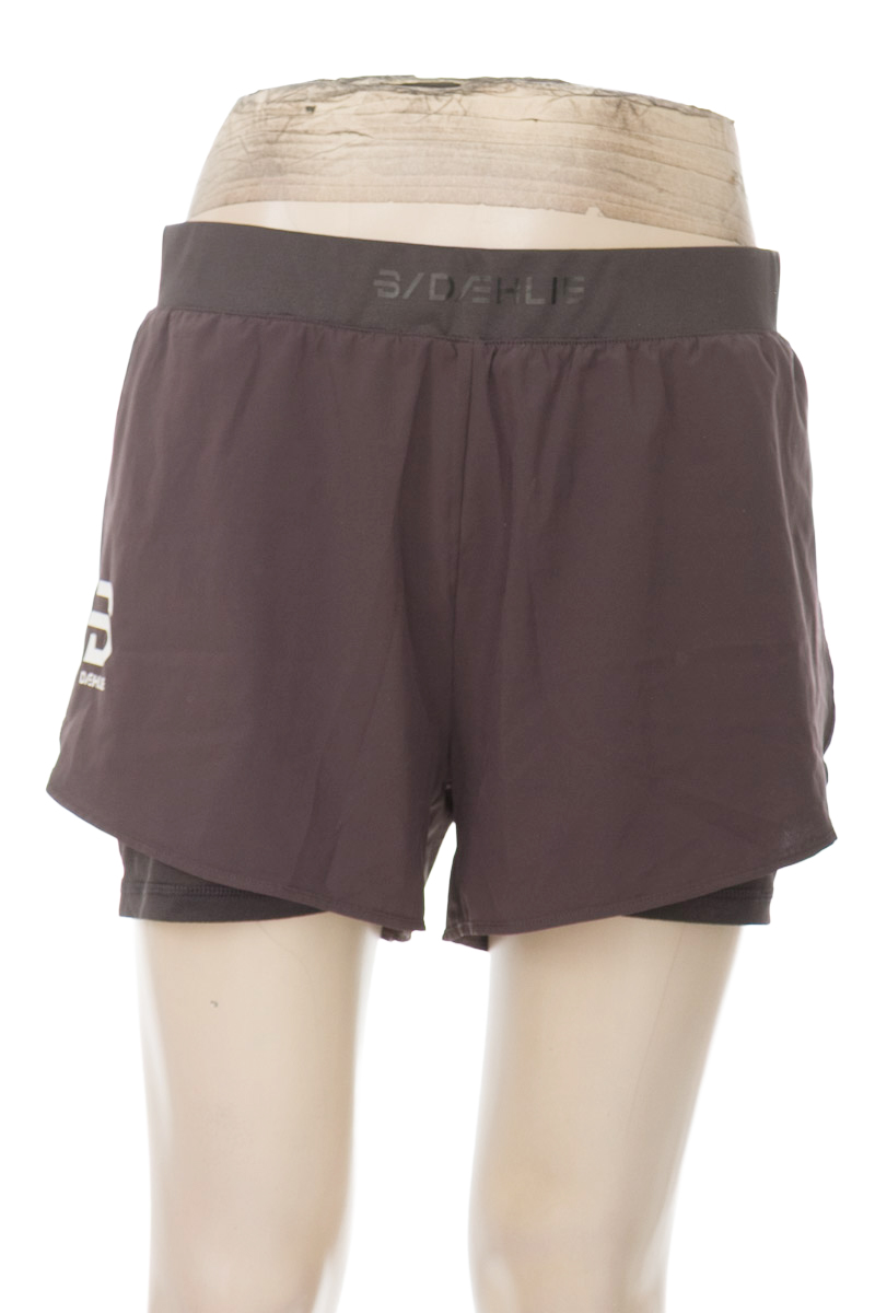 Ropa Deportiva / Salida de Baño color Gris - Daehlie