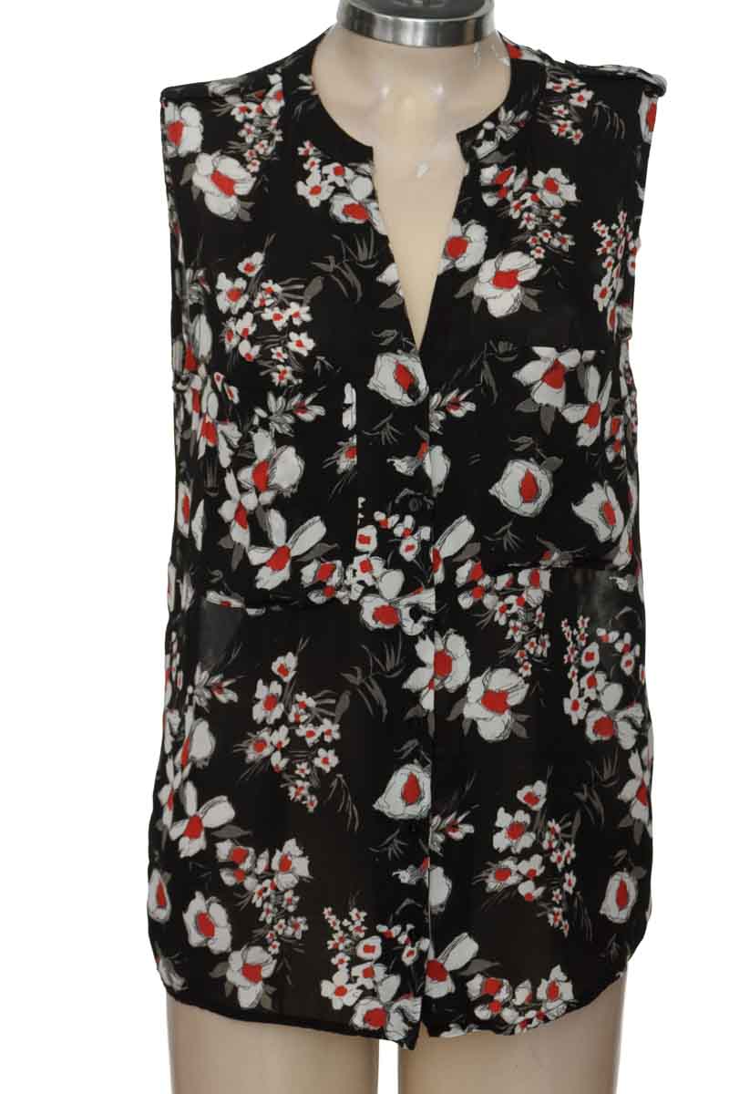 Top / Camiseta color Negro - MNG