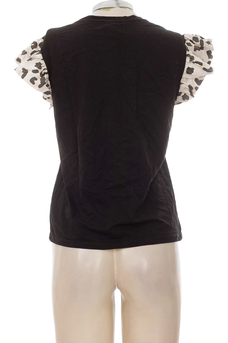 Top / Camiseta color Negro - Arkitect