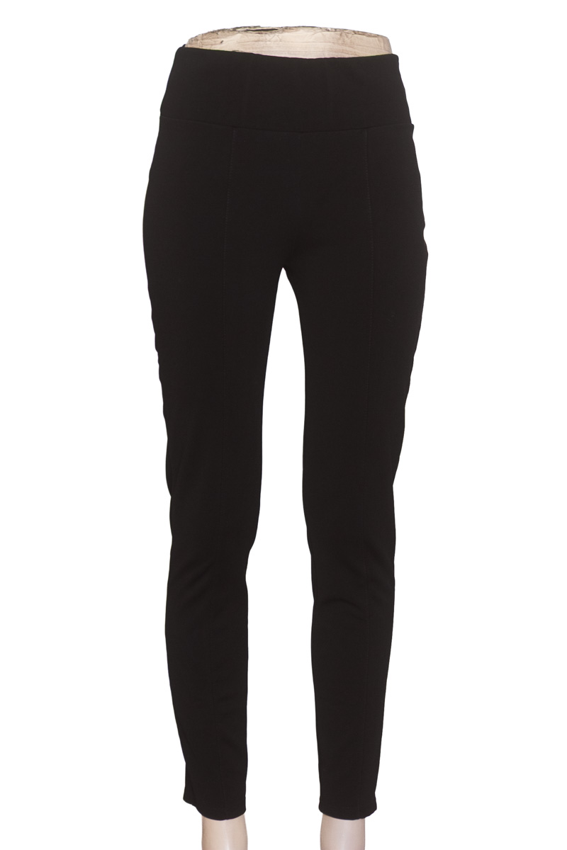 Pantalones color Negro - Closeando