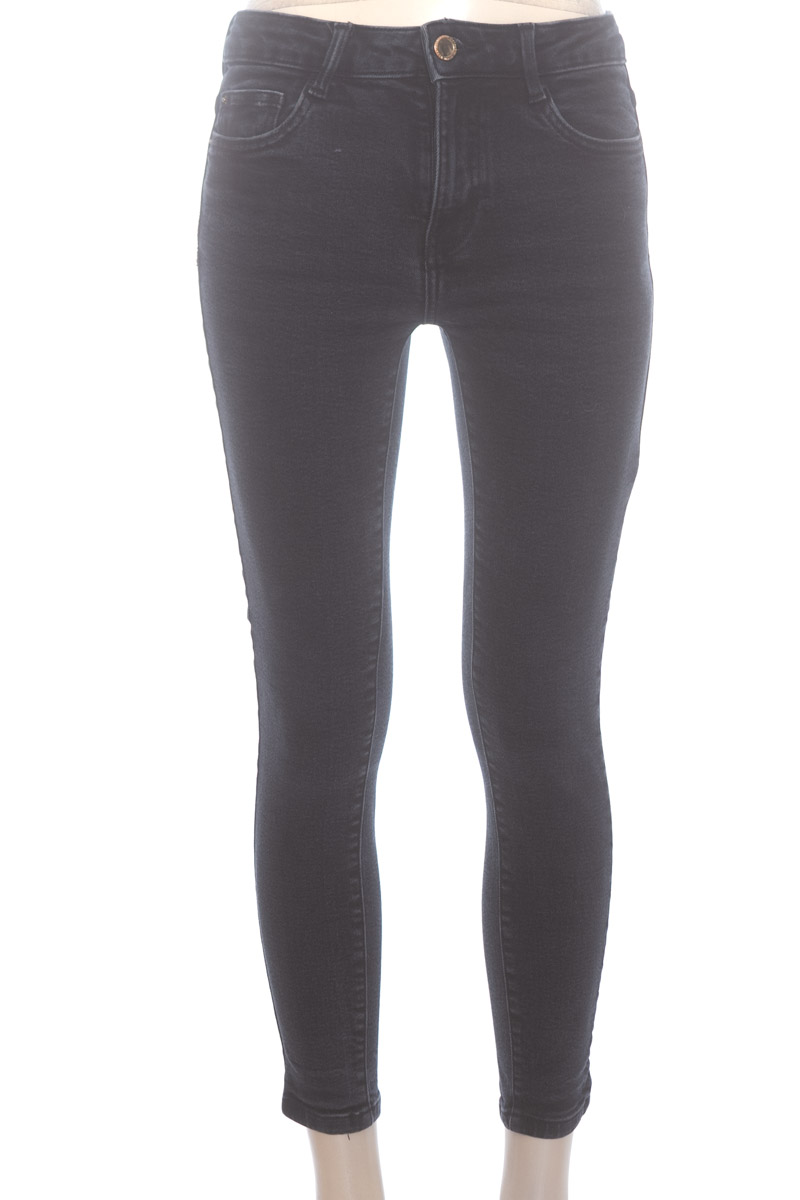 Pantalones color Negro - Zara