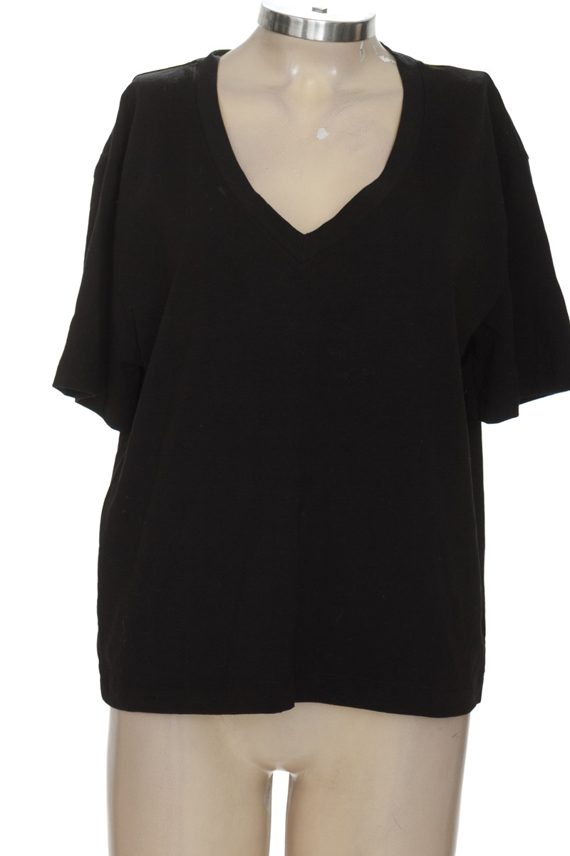 Top / Camiseta color Negro - Gef