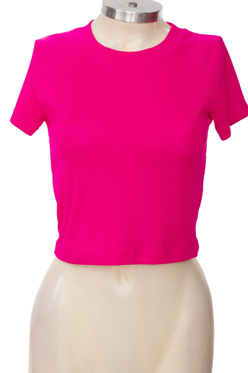 Top / Camiseta color Fucsia - Lumnia
