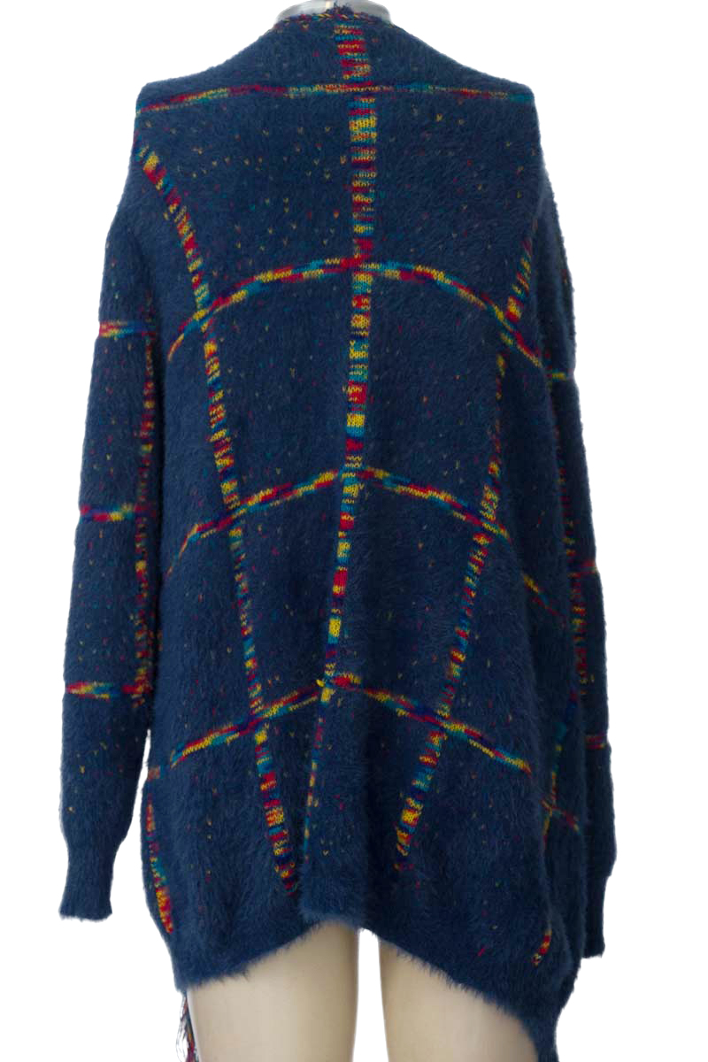 Sweater color Azul - Closeando