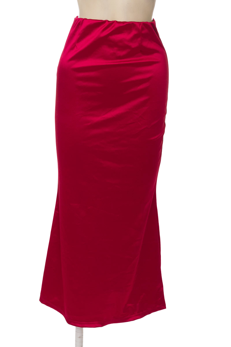 Falda color Vinotinto - Closeando