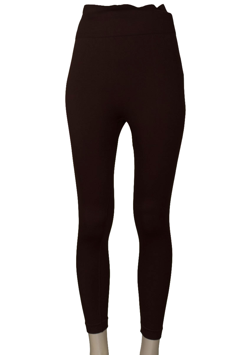 Ropa Deportiva / Salida de Baño color Café - Closeando