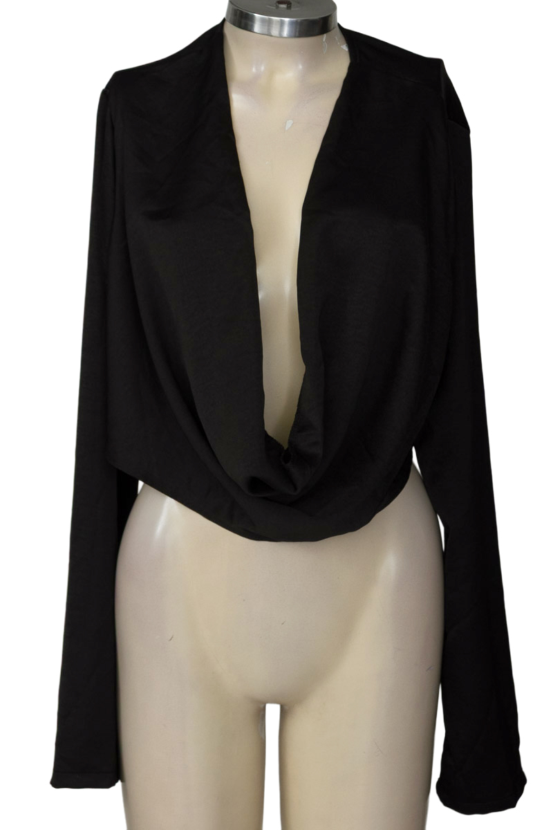 Blusa color Negro - Closeando
