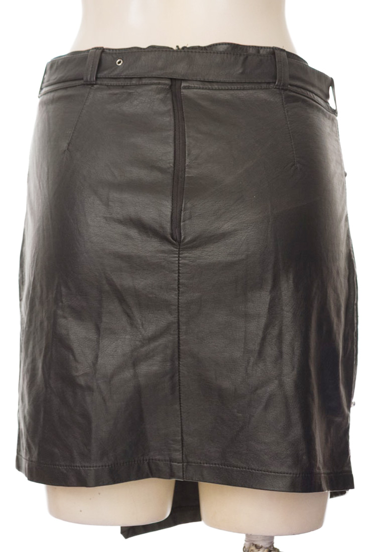 Falda color Negro - Closeando