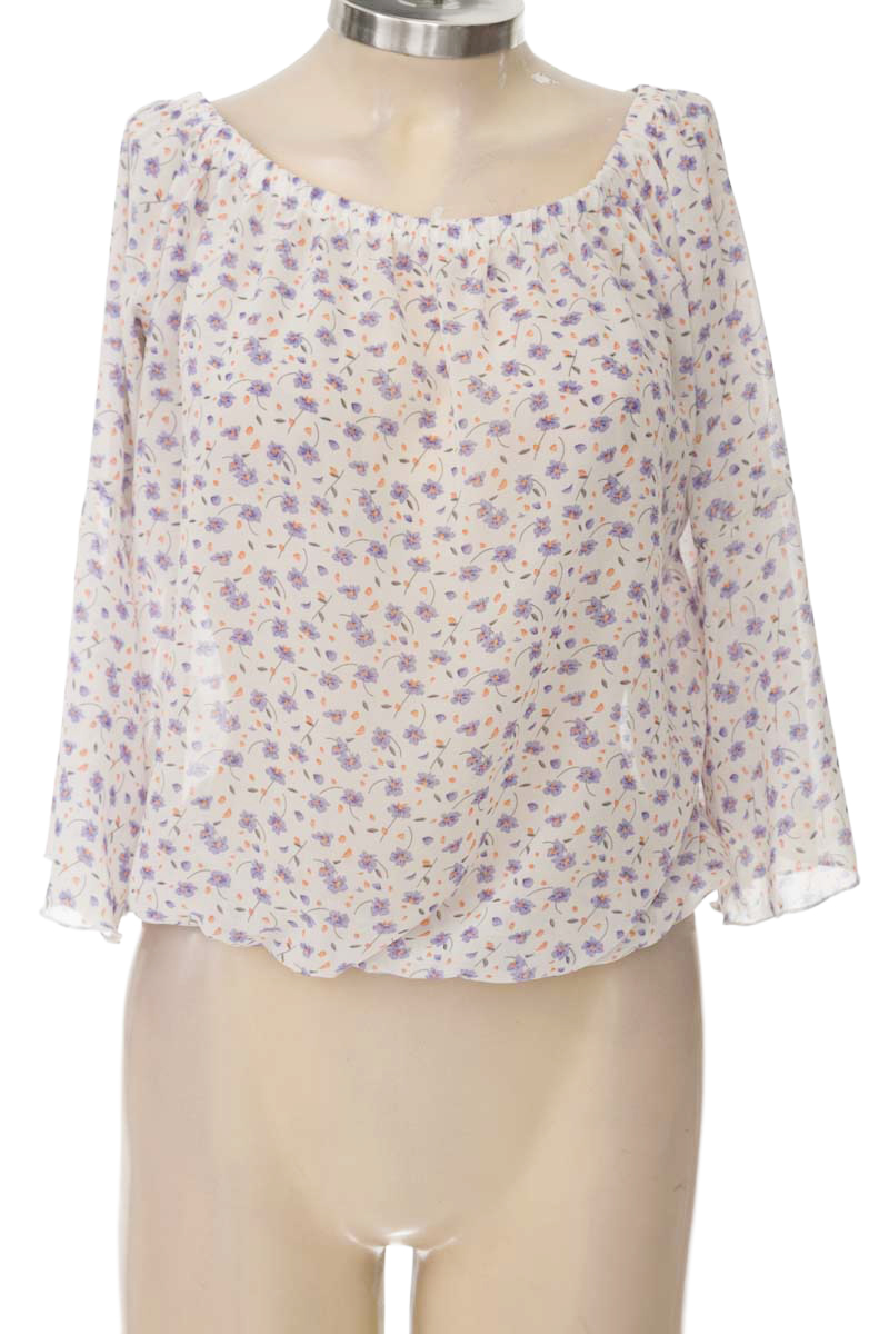 Top / Camiseta color Blanco - Closeando