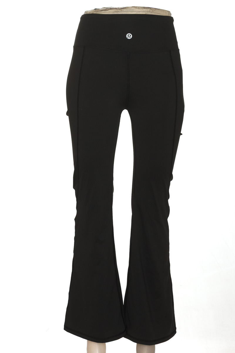 Ropa Deportiva / Salida de Baño color Negro - Closeando