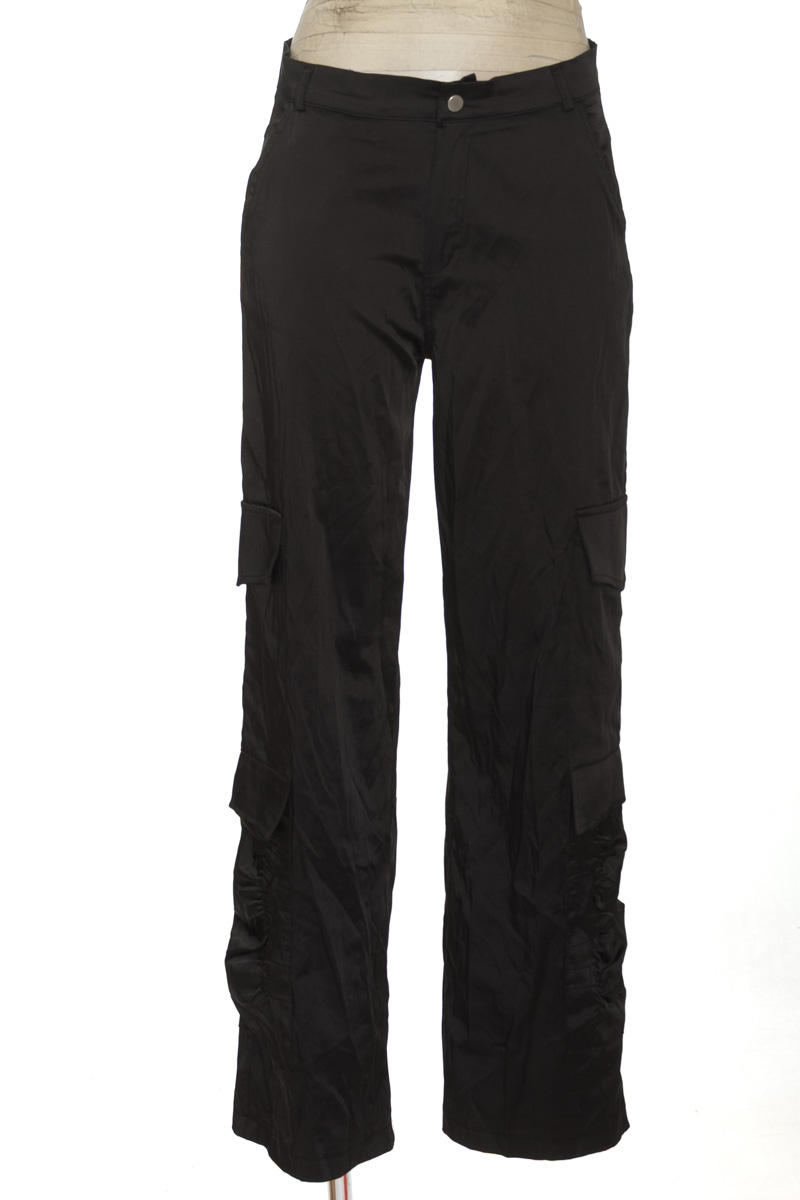 Pantalones color Negro - Quzu