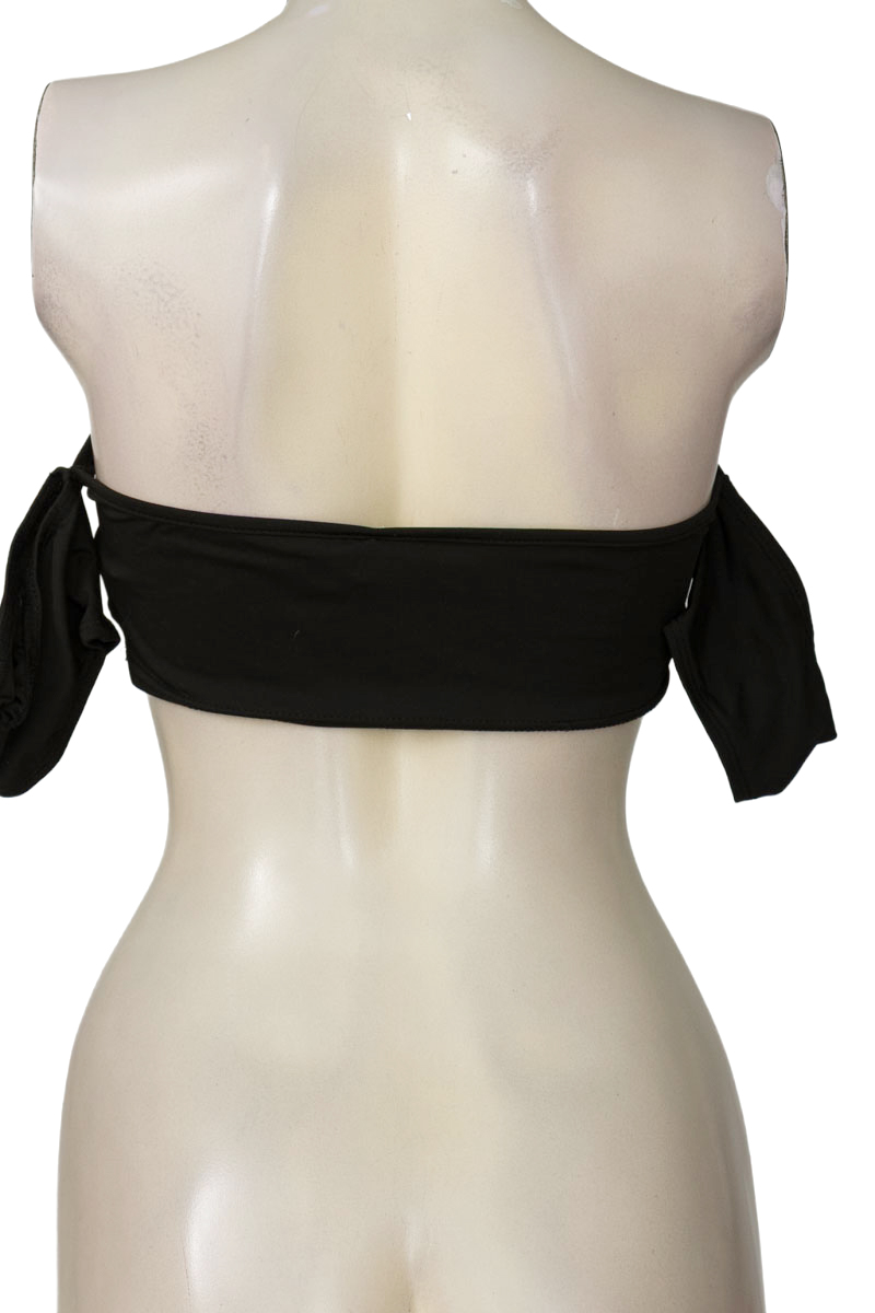 Top / Camiseta color Negro - AiiRZ