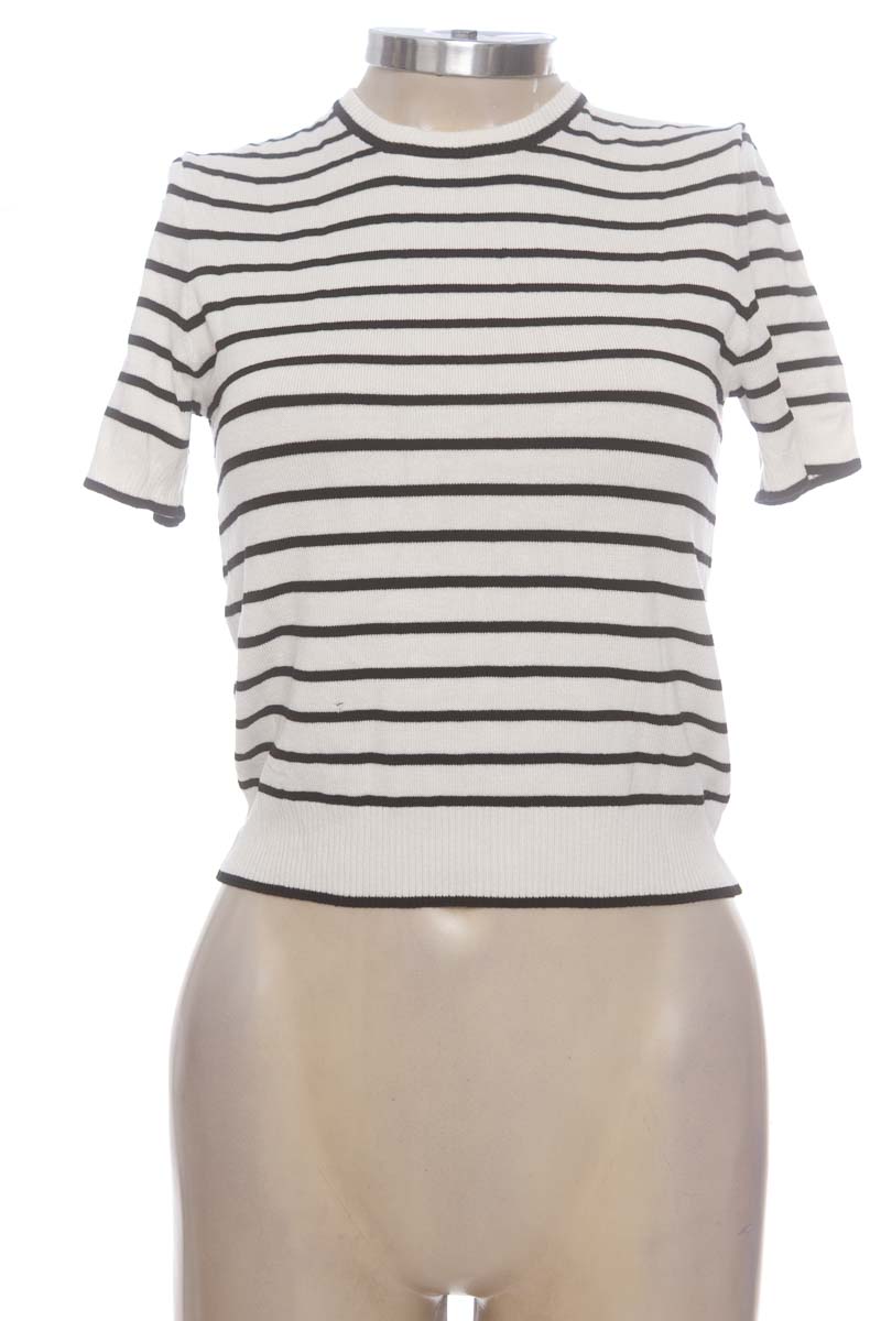 Top / Camiseta color Blanco - Divided by H&M