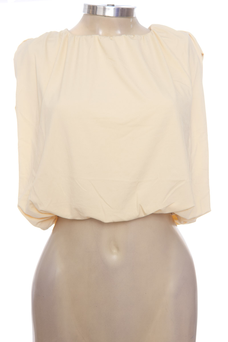 Top / Camiseta color Amarillo - H&M
