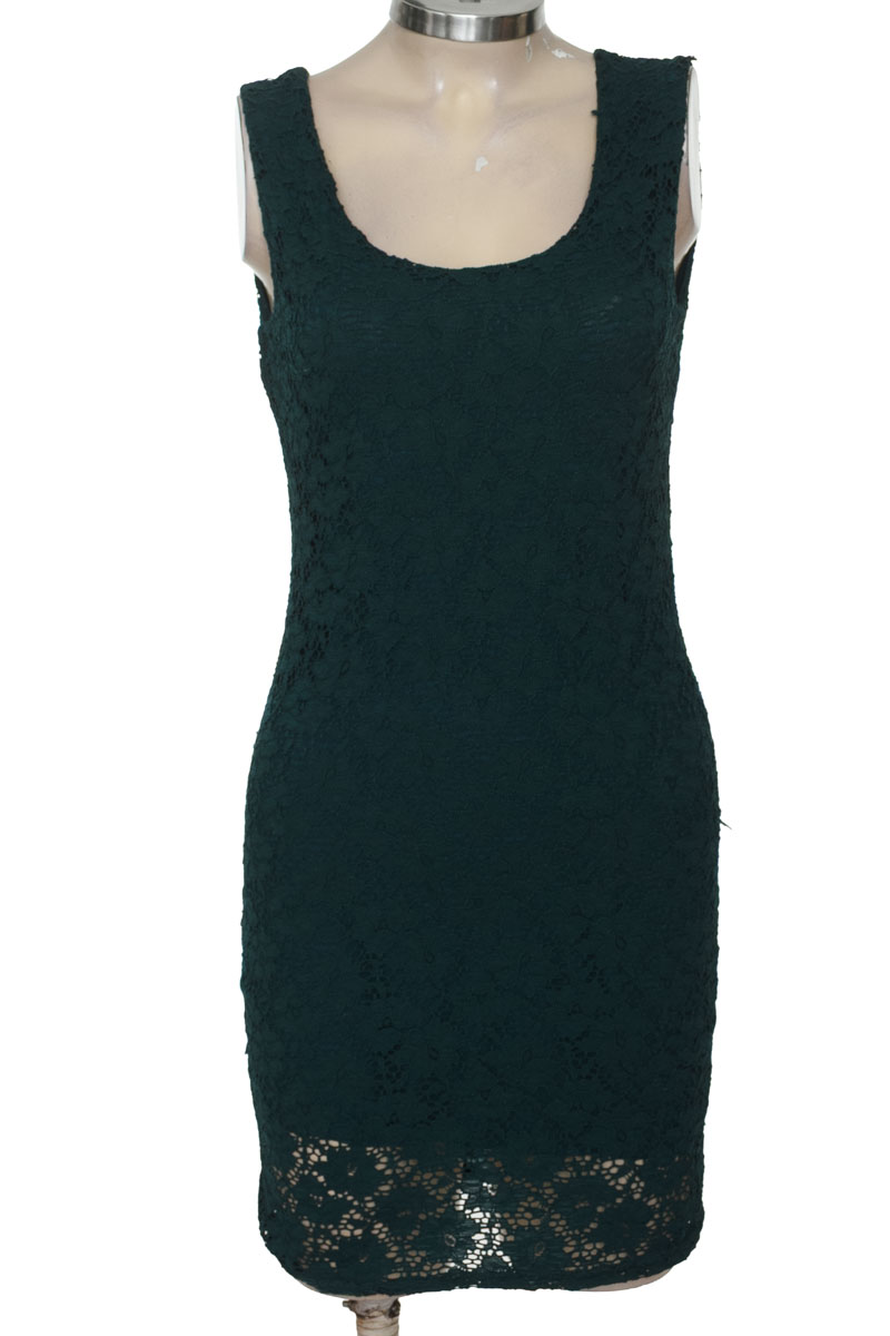 Vestido / Enterizo color Verde - Closeando