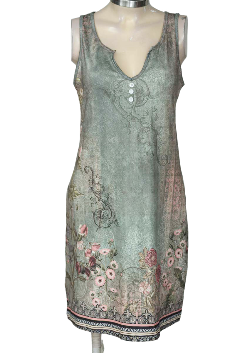Vestido / Enterizo color Verde - Closeando