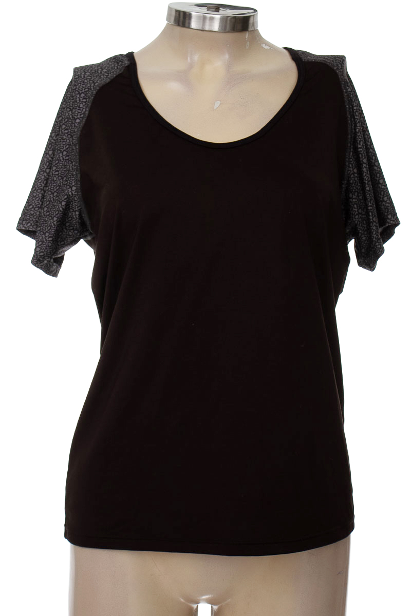 Ropa Deportiva / Salida de Baño color Negro - Adriana Arango