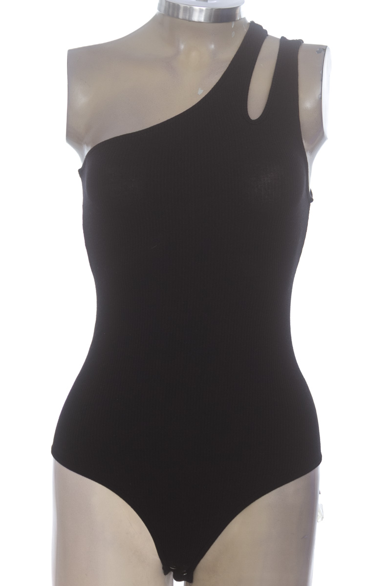 Top / Camiseta color Negro - Leonisa