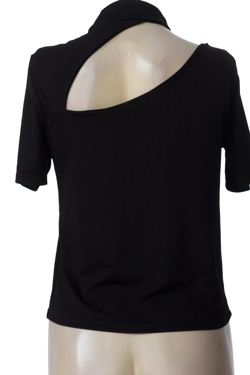 Top / Camiseta color Negro - Free Spirit