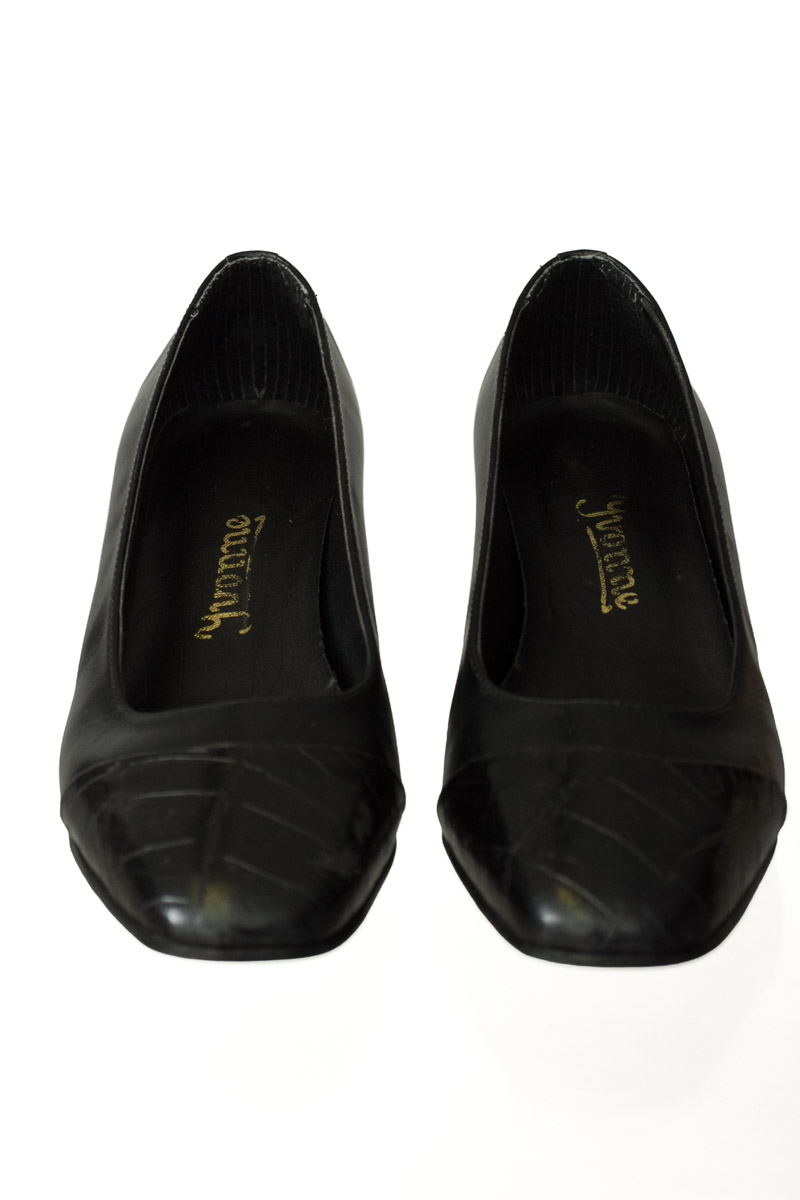 Zapatos color Negro - Yvonne
