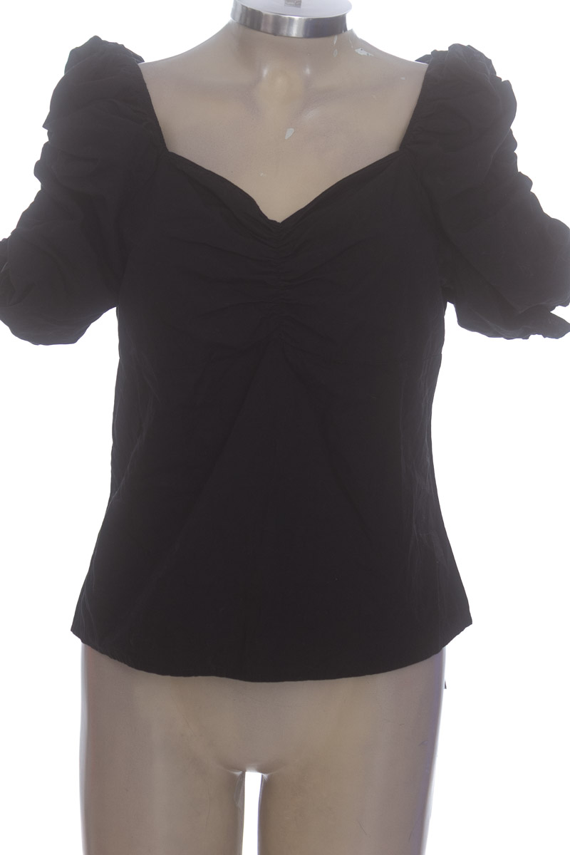 Blusa color Negro - Loguin