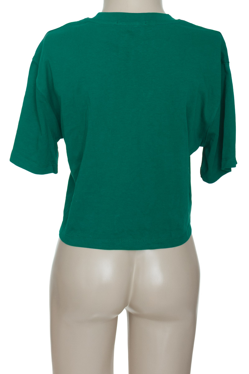 Top / Camiseta color Verde - Stradivarius