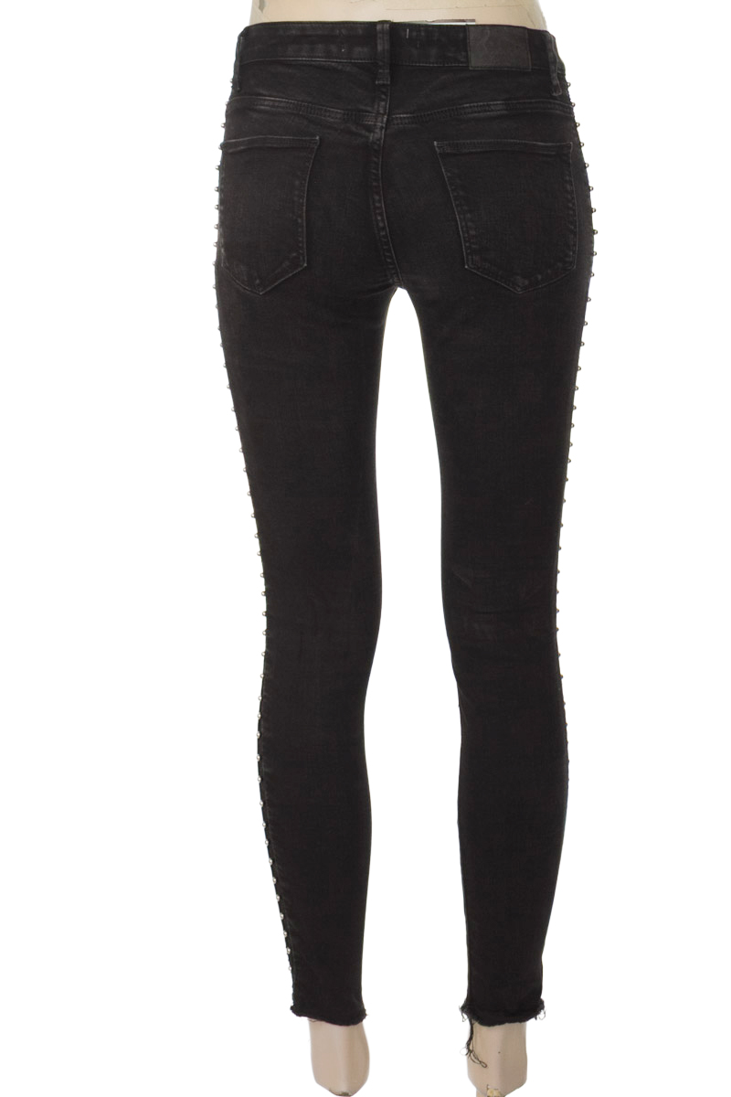 Pantalones color Negro - Zara