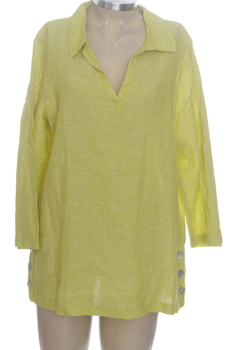 Blusa color Verde - Tahari