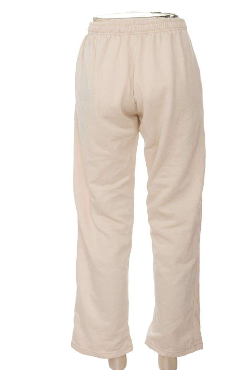 Pantalones color Beige - Closeando