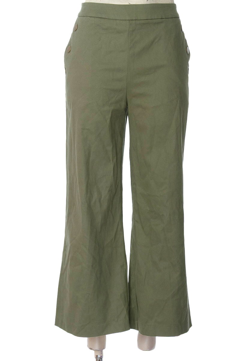 Pantalones color Verde - University Club