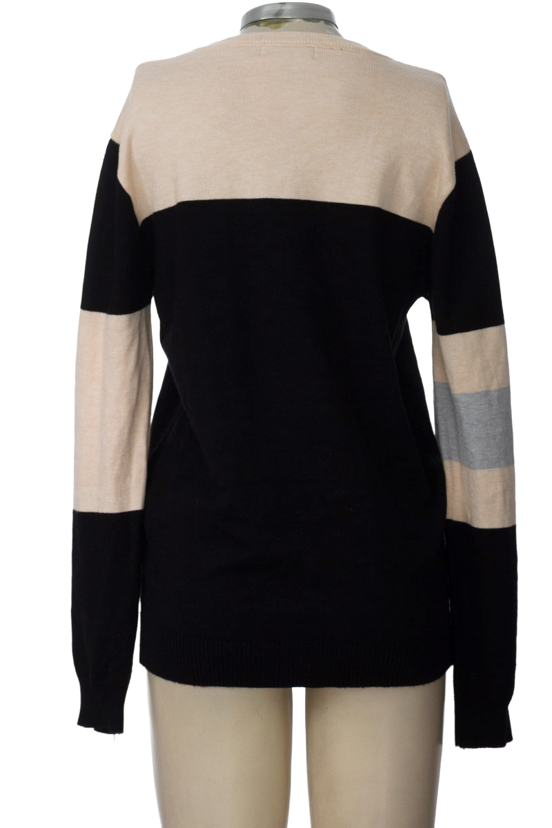 Sweater color Negro - Bumerang