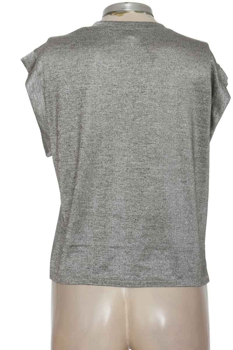 Top / Camiseta color Plateado - Leonisa
