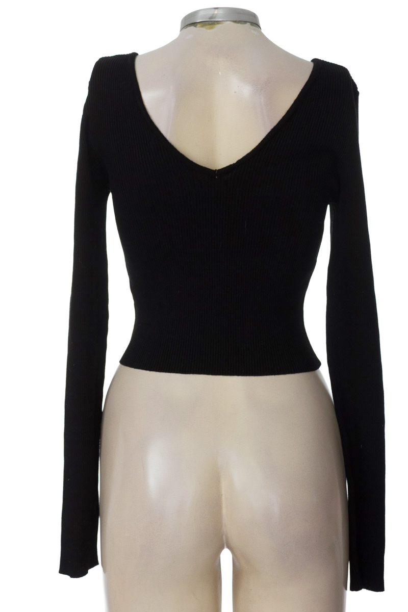 Top / Camiseta color Negro - Forever 21