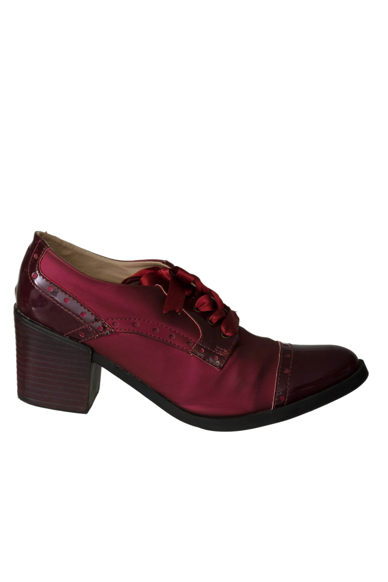 Zapatos color Vinotinto - Closeando