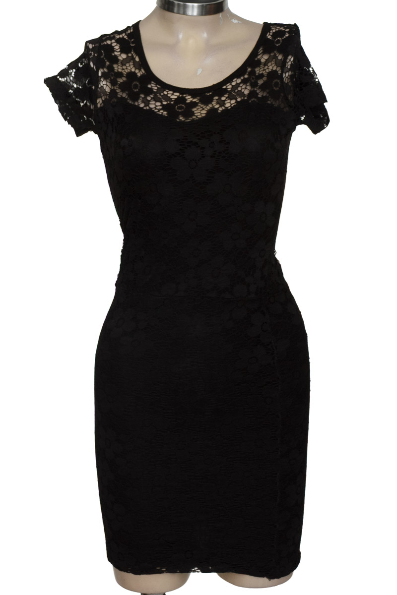 Vestido / Enterizo color Negro - Closeando