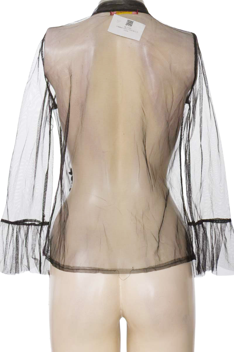 Top / Camiseta color Negro - Bellegoza