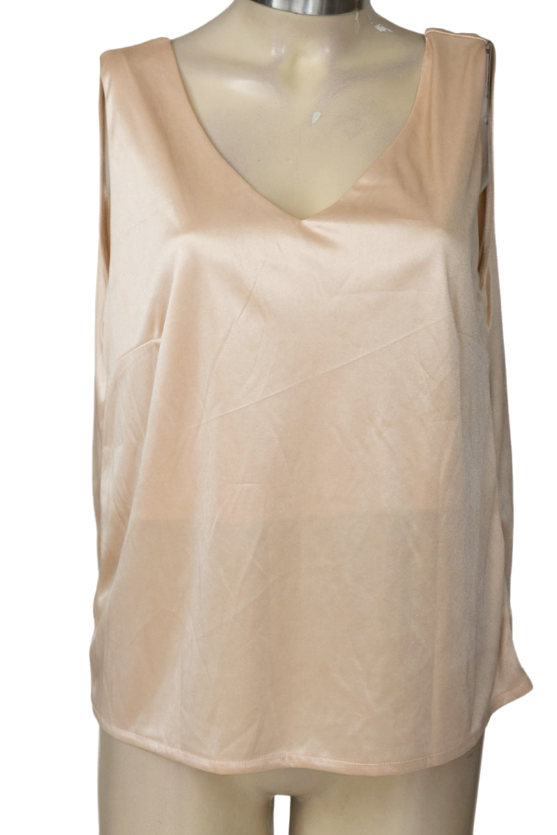 Top / Camiseta color Beige - Closeando