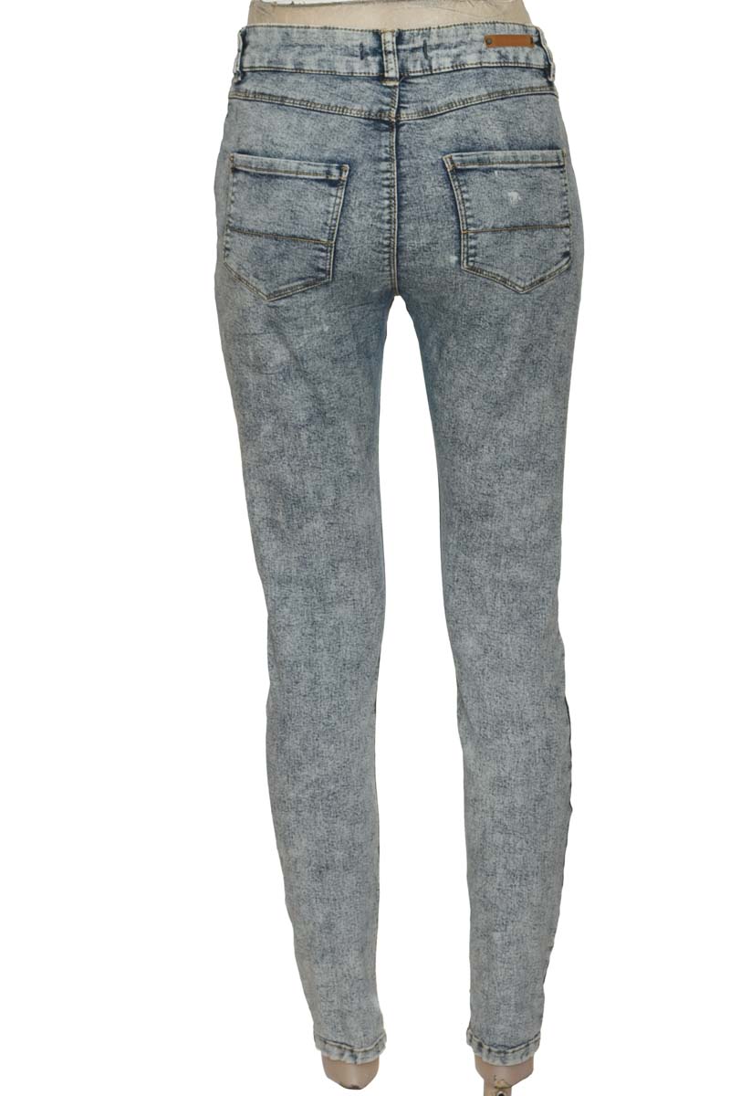 Pantalones color Azul - Bershka
