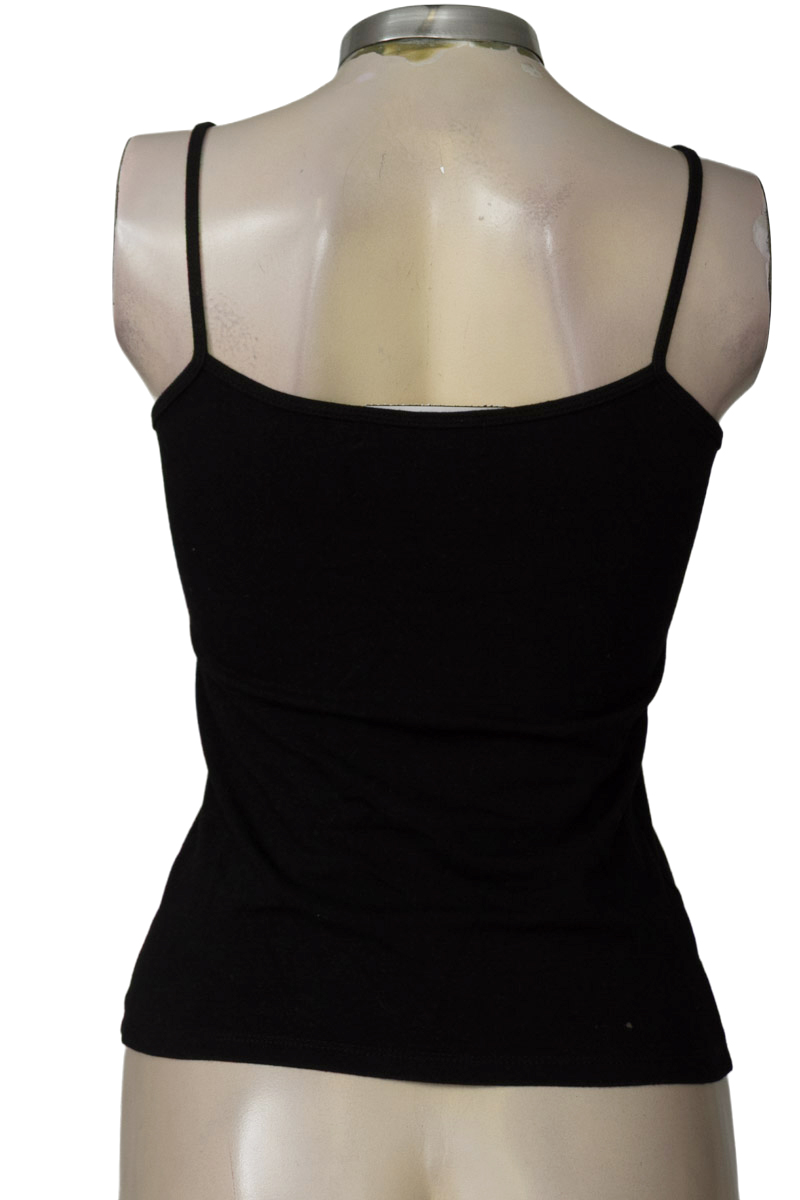 Top / Camiseta color Negro - Urb