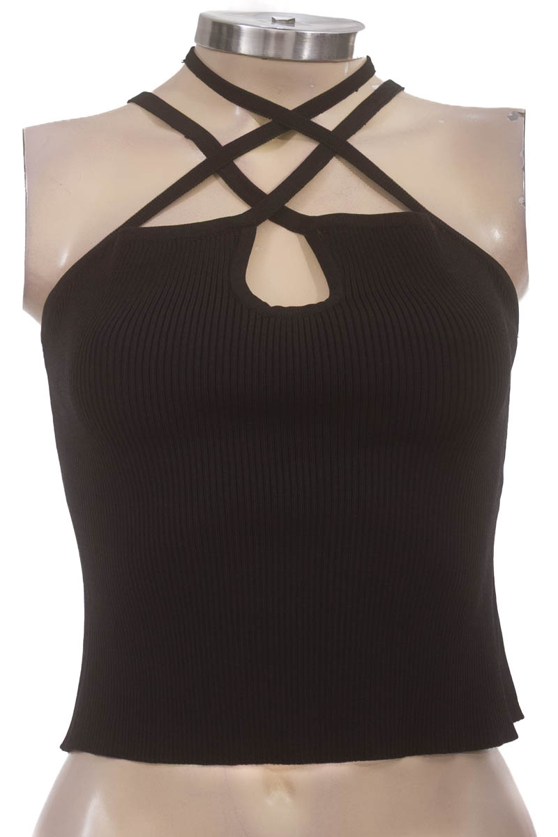 Top / Camiseta color Negro - Zara