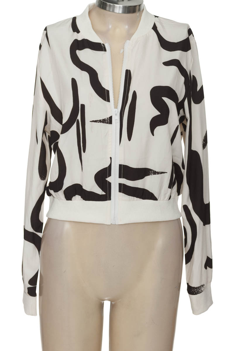 Chaqueta / Abrigo color Blanco - Closeando