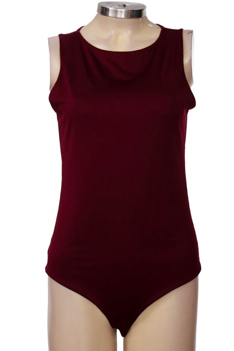 Top / Camiseta color Vinotinto - Molgoa