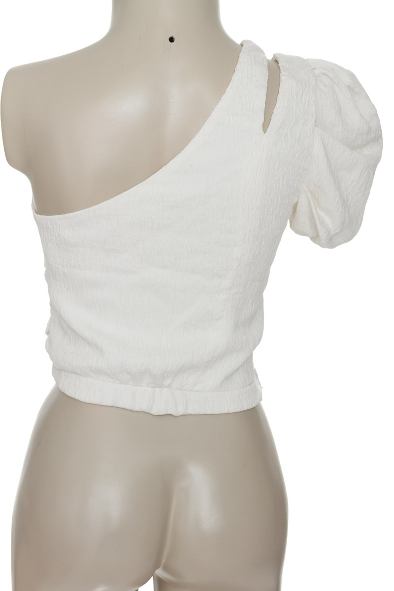 Top / Camiseta color Blanco - Zara