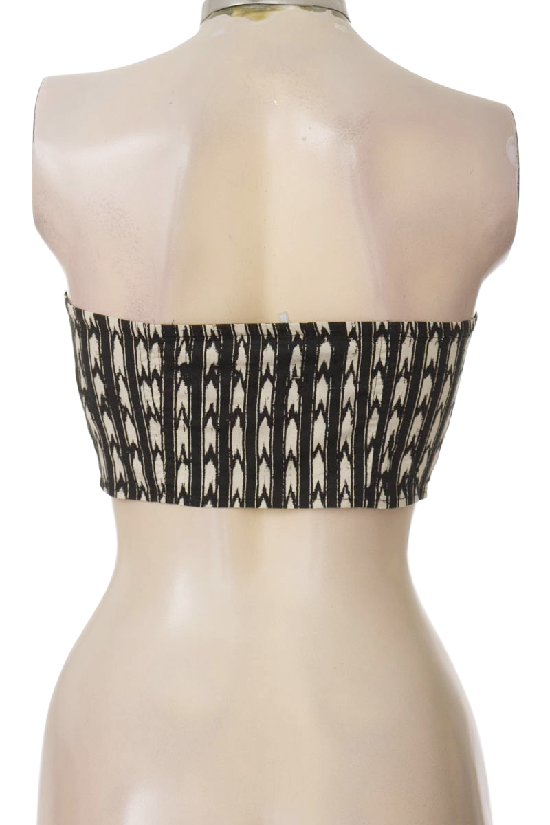 Top / Camiseta color Negro - Sparkle & Fade